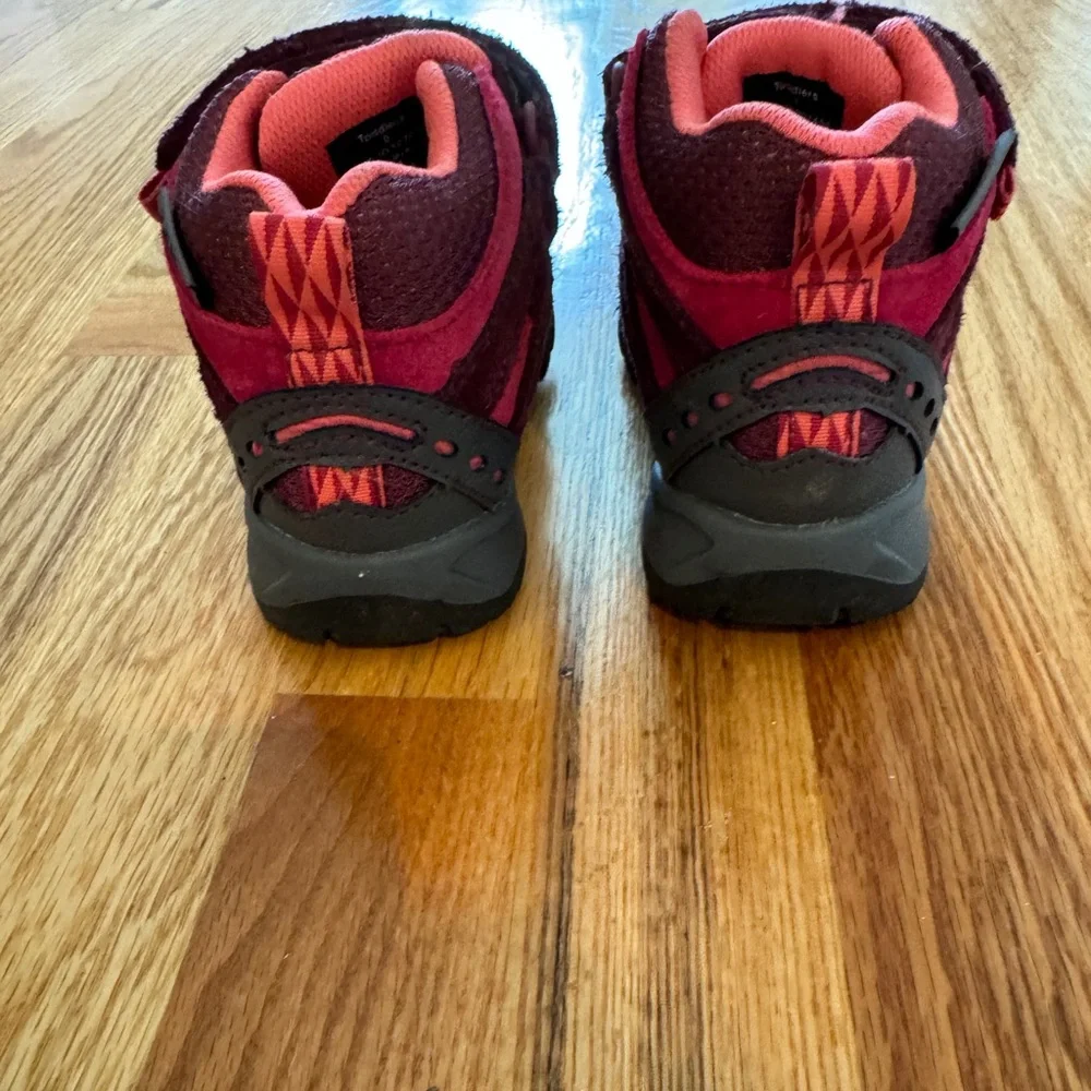 L.L. Bean Kids Boots - Burgundy and Gray - Picture 4 of 5